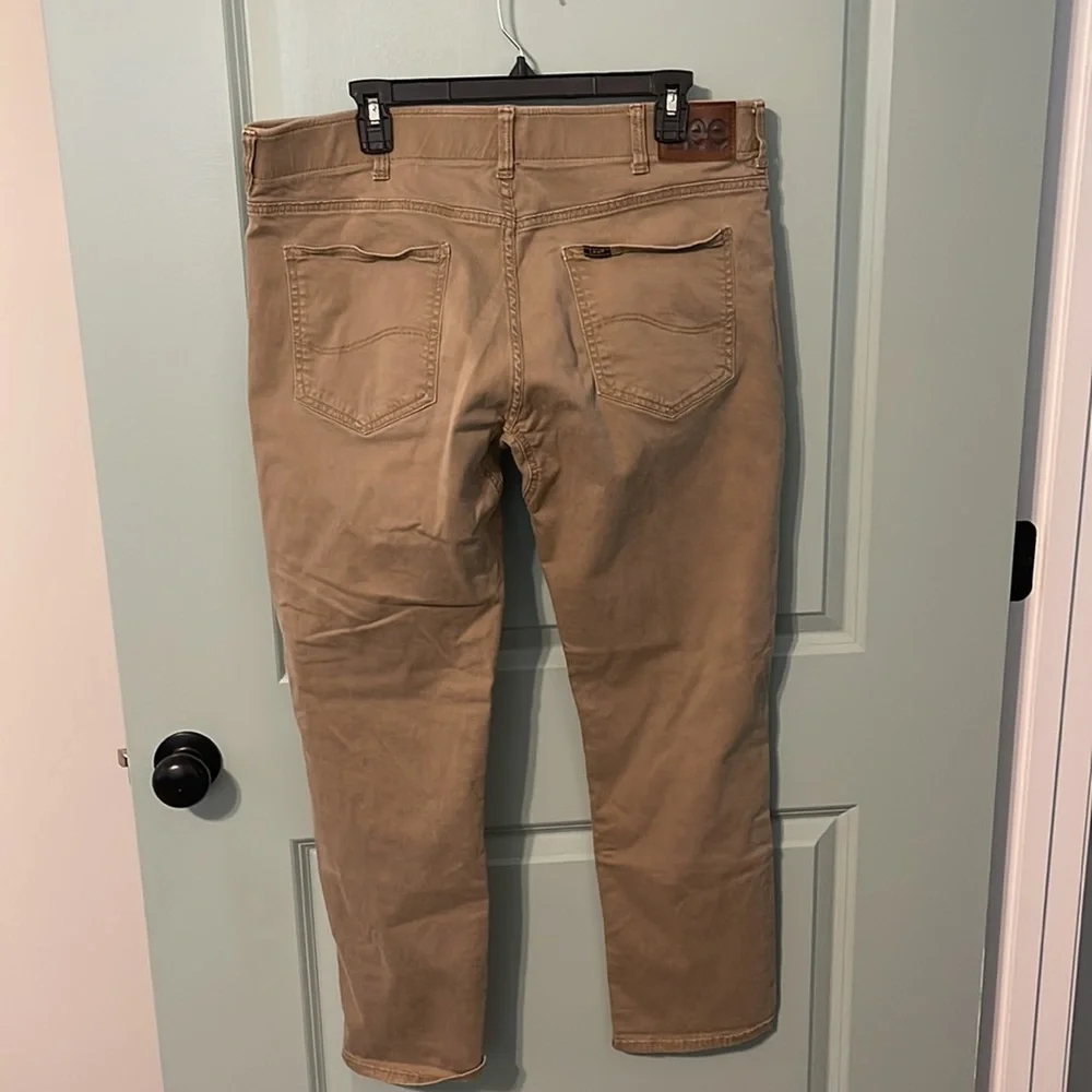 Men’s Lee Khaki pants